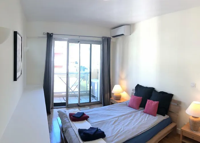 **** Panoramic Roof In **** Beaulieu-sur-Mer