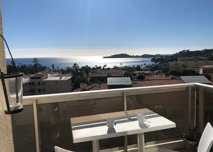 Apartment **** Panoramic Roof In **** Beaulieu-sur-Mer